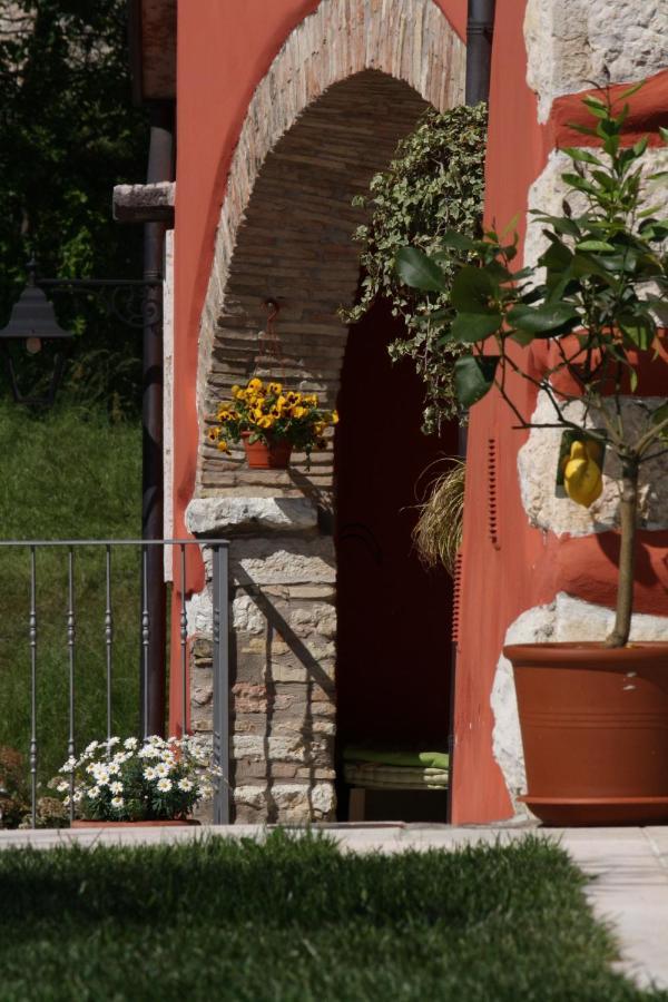 B&B Poggio Caiar Caprino Veronese Exterior foto