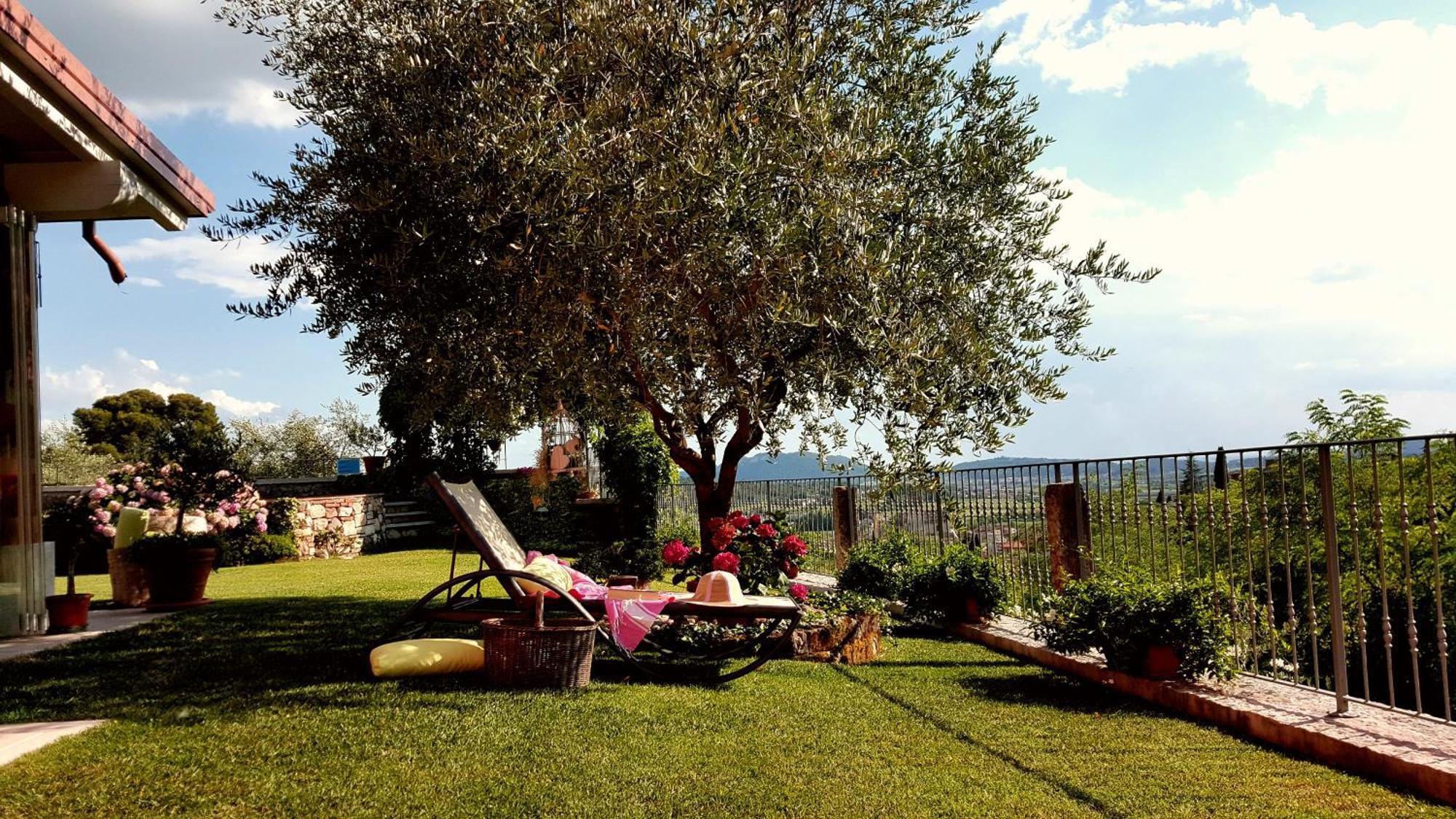 B&B Poggio Caiar Caprino Veronese Exterior foto